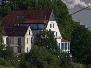 Vivitar Auto Telephoto 200mm f3.5