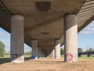 Tokina AT-X 28-85mm f3.5-4.5