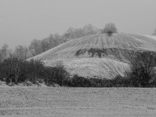Halde im Winter - SW-Bearbeitung in Lightroom